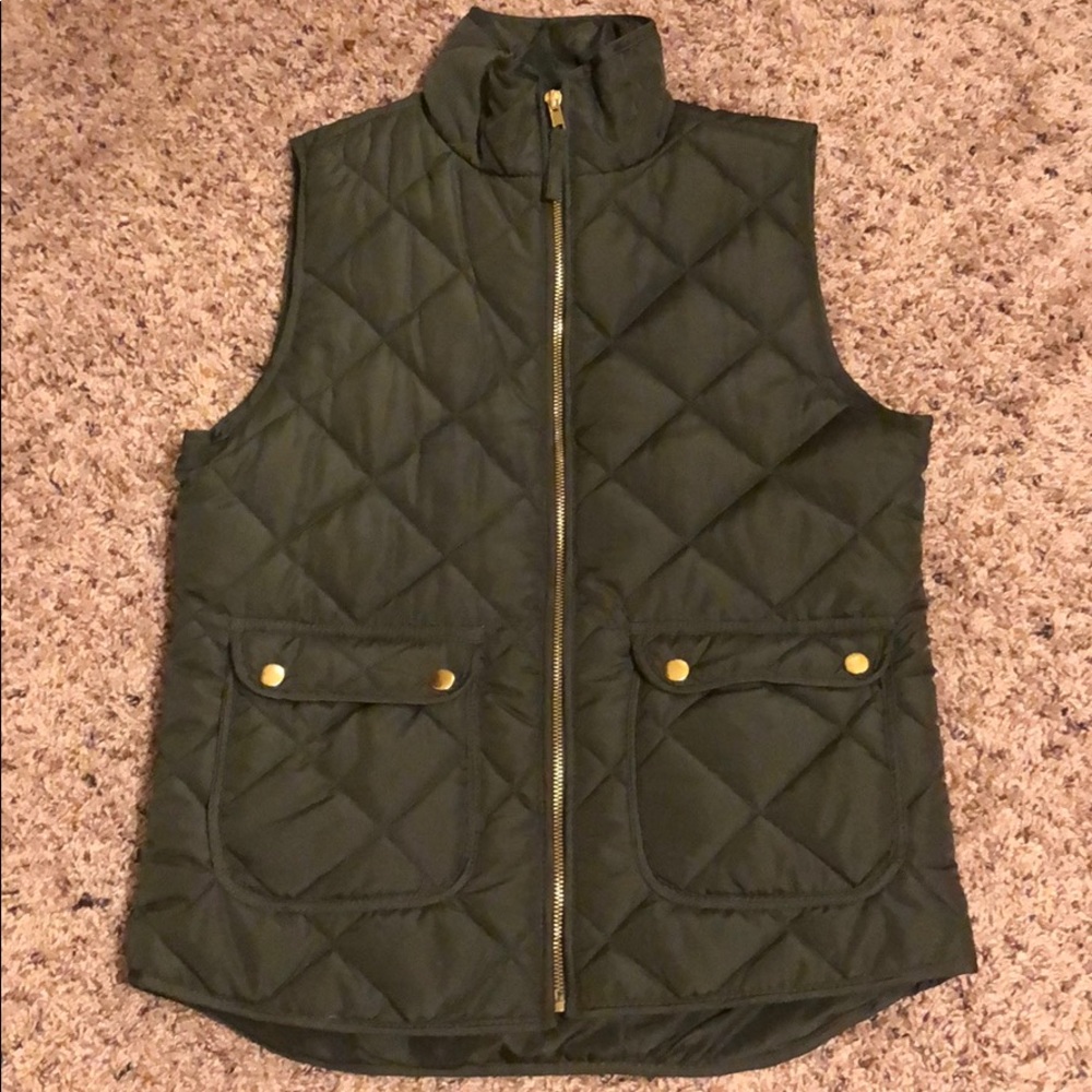 Small Olive Green Puffer Vest